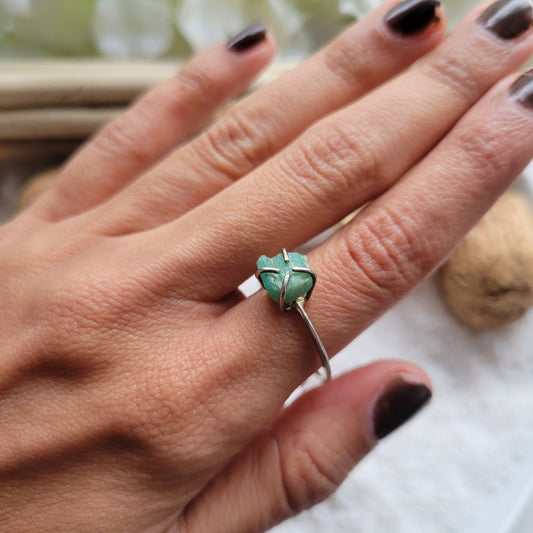 Raw Emerald Prong Ring Size 8