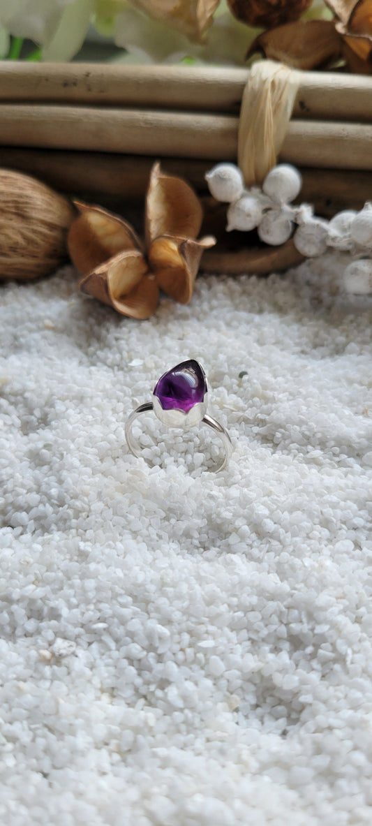 Amethyst Sterling Silver Ring Size 6